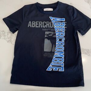 Abercrombie kids-Boys black, blue and gray T-shirt. Size 9-10